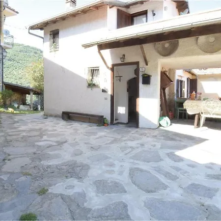 Amazing In W/ Outdoor Swimming Pool, Wifi And Outdoor Swimming Pool Holiday home *